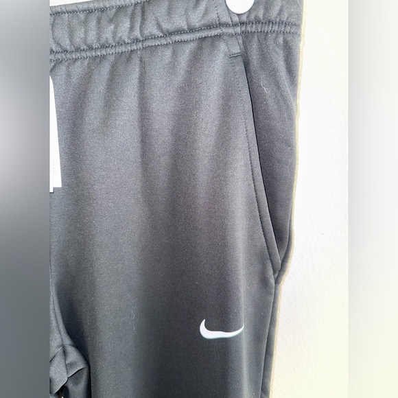 Nike NWT Elastic Waist Dri Fit Track Pants with Pockets Men’s Size Large - Picture 2 of 4